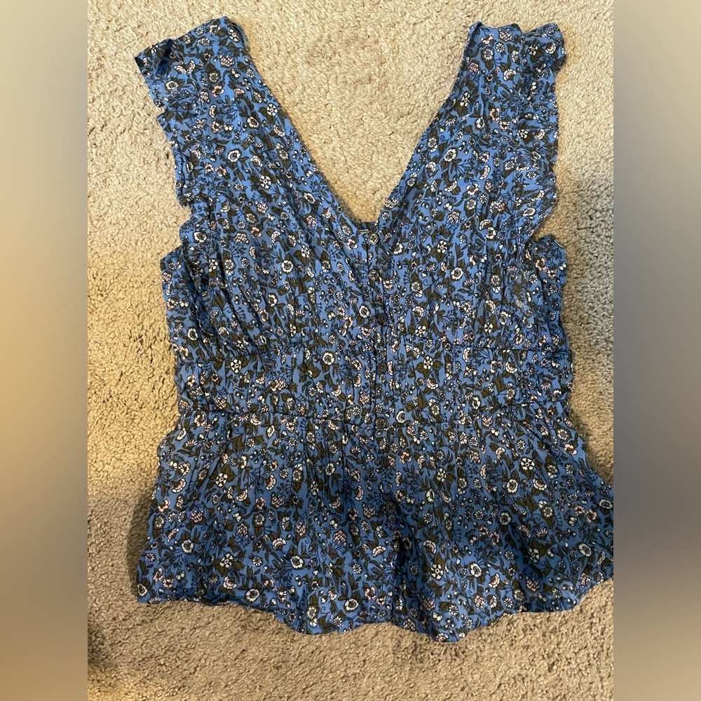 summery floral top